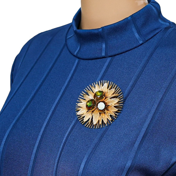 Large Vintage Watermelon Glass Rhinestone Brooch - Starburst Design - Picture 5 of 11